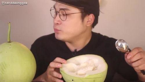 口播吃瓜的视频在哪看啊,口播吃瓜，哪里观看？