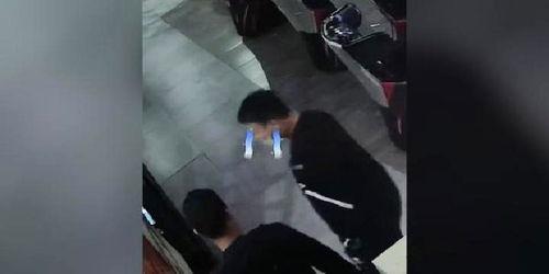 东门吃瓜群众事件视频大全,视频记录下的全民围观瞬间